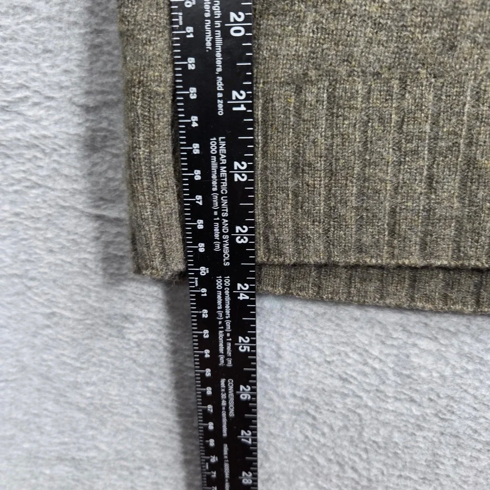 Naked Cashmere Sweater Womens Medium Olive Green 100% Cashmere V-Neck Oversized - Picture 4 of 7